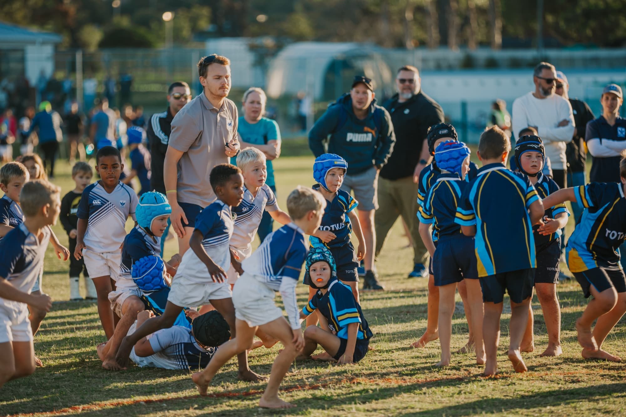 Sportaksie op die veld — span of wedstrydoomblik